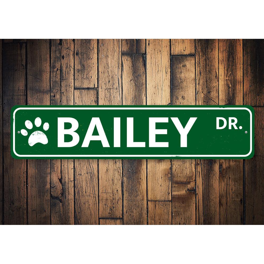 Customizable Pet Name Street Sign made of high-quality aluminum, featuring pre-drilled holes for easy mounting.