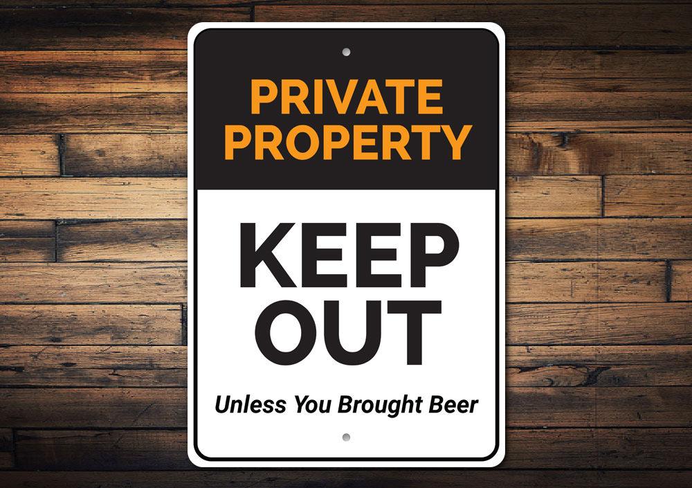 Customizable Private Property Sign made of durable aluminum, featuring pre-drilled holes for easy mounting.