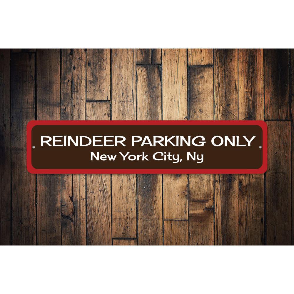 A festive Reindeer Sign made of high-quality aluminum, featuring a charming design perfect for Christmas decorations.