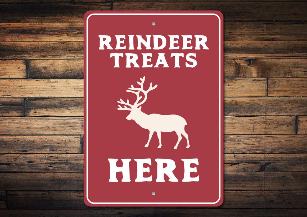 A festive Reindeer Treats Sign made of high-quality aluminum, featuring a charming design perfect for Christmas decorations.