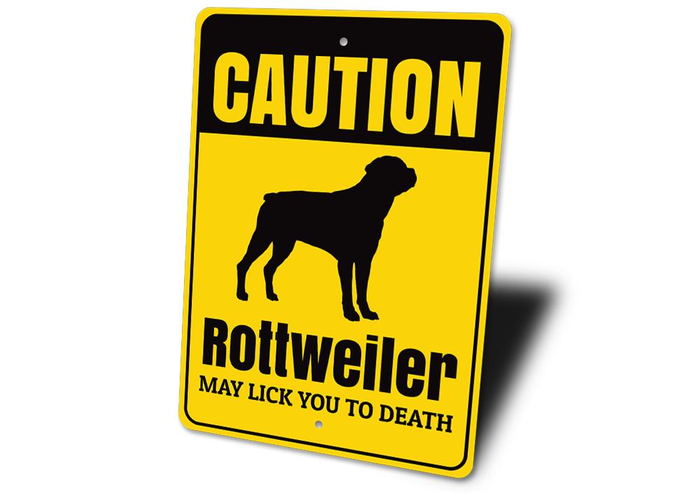 Custom Rottweiler sign made of high-quality aluminum, featuring a detailed design perfect for dog lovers.