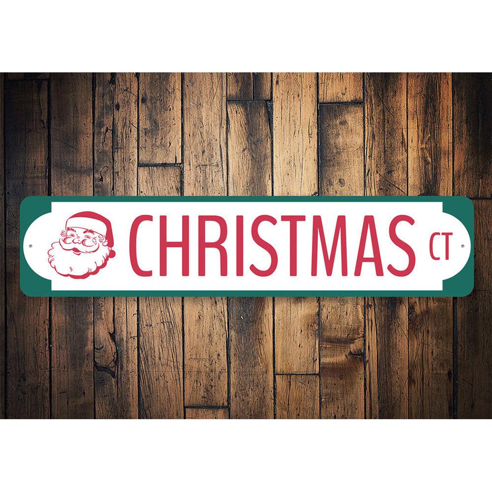 A festive Santa Christmas Court Sign made of durable aluminum, featuring a cheerful design perfect for holiday decorations.