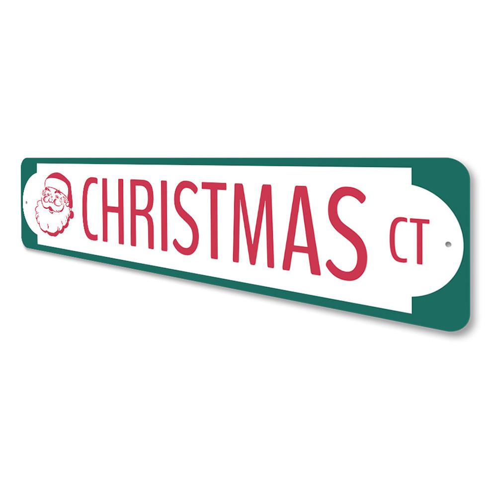 A festive Santa Christmas Court Sign made of durable aluminum, featuring a cheerful design perfect for holiday decorations.