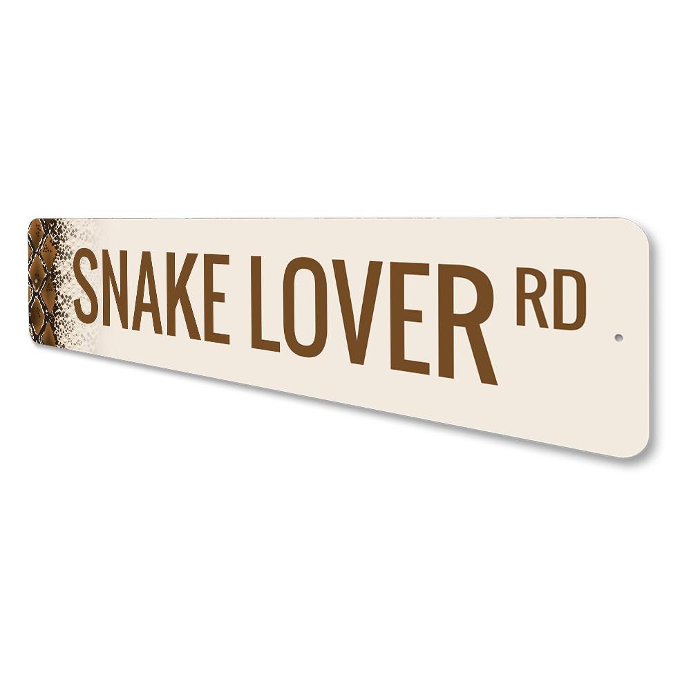 A decorative Snake Lover Street Sign made of high-quality aluminum, featuring a vibrant design perfect for snake enthusiasts.