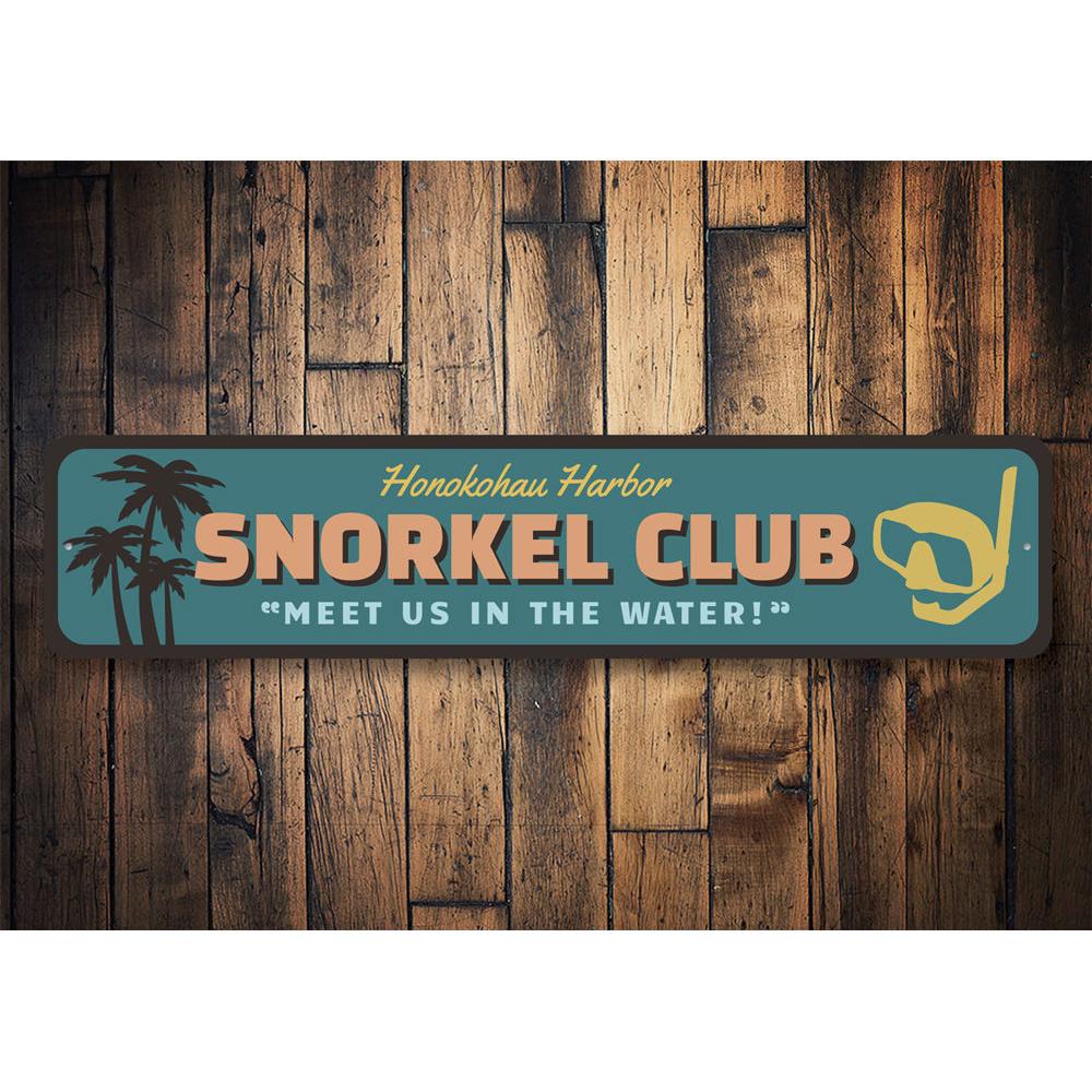 Customizable Snorkel Club Sign made of high-quality aluminum, perfect for beach-themed decor, featuring pre-drilled holes for easy mounting.