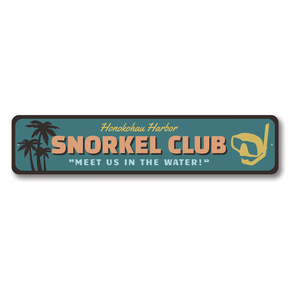 Customizable Snorkel Club Sign made of high-quality aluminum, perfect for beach-themed decor, featuring pre-drilled holes for easy mounting.