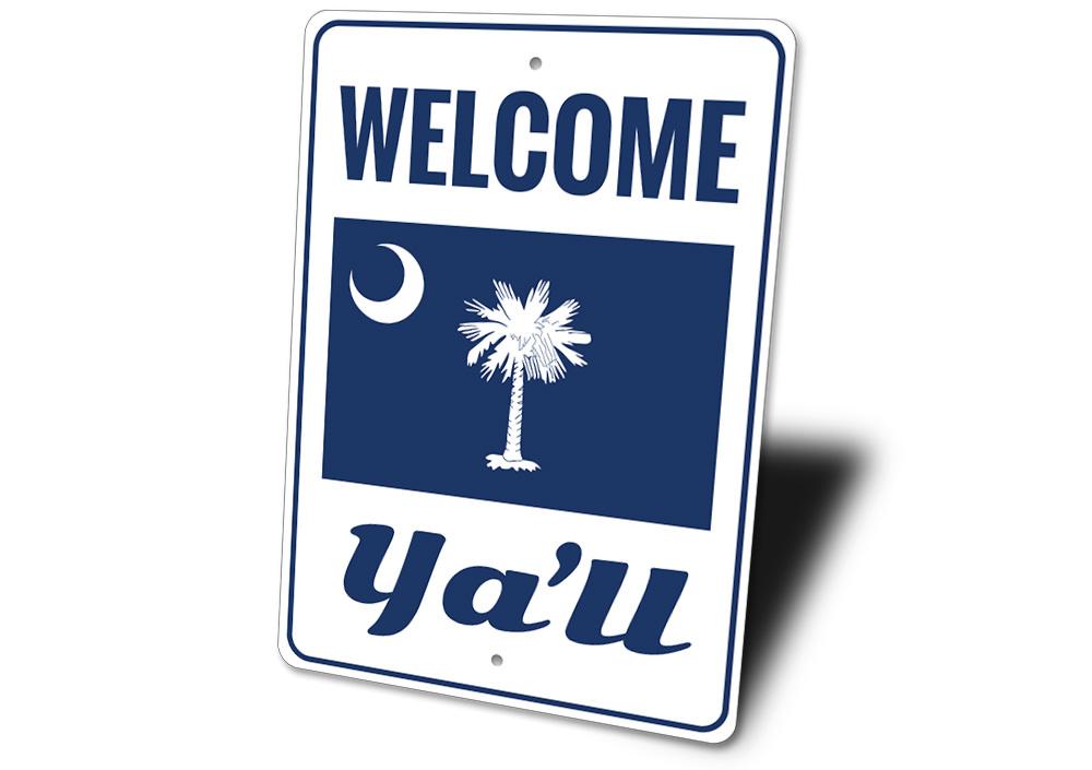 A decorative South Carolina Welcome Sign made of high-quality aluminum, featuring vibrant colors and a charming design, perfect for home decor.