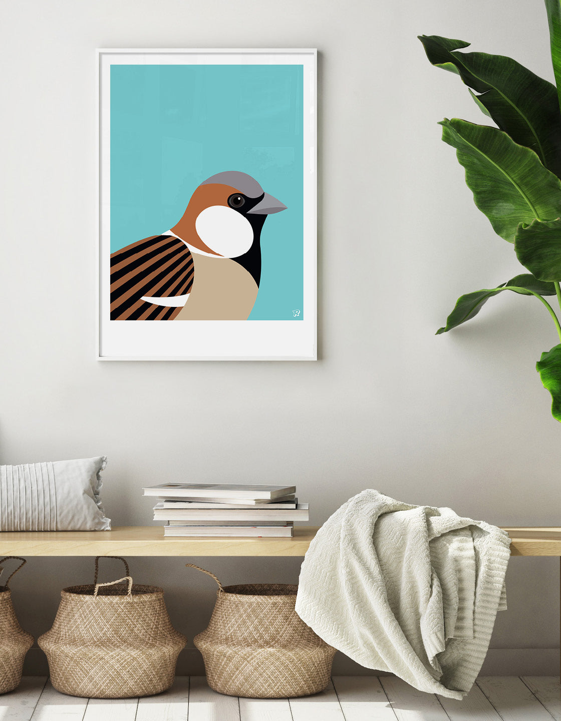 A beautifully crafted Sparrow decor piece, perfect for enhancing white wall spaces.