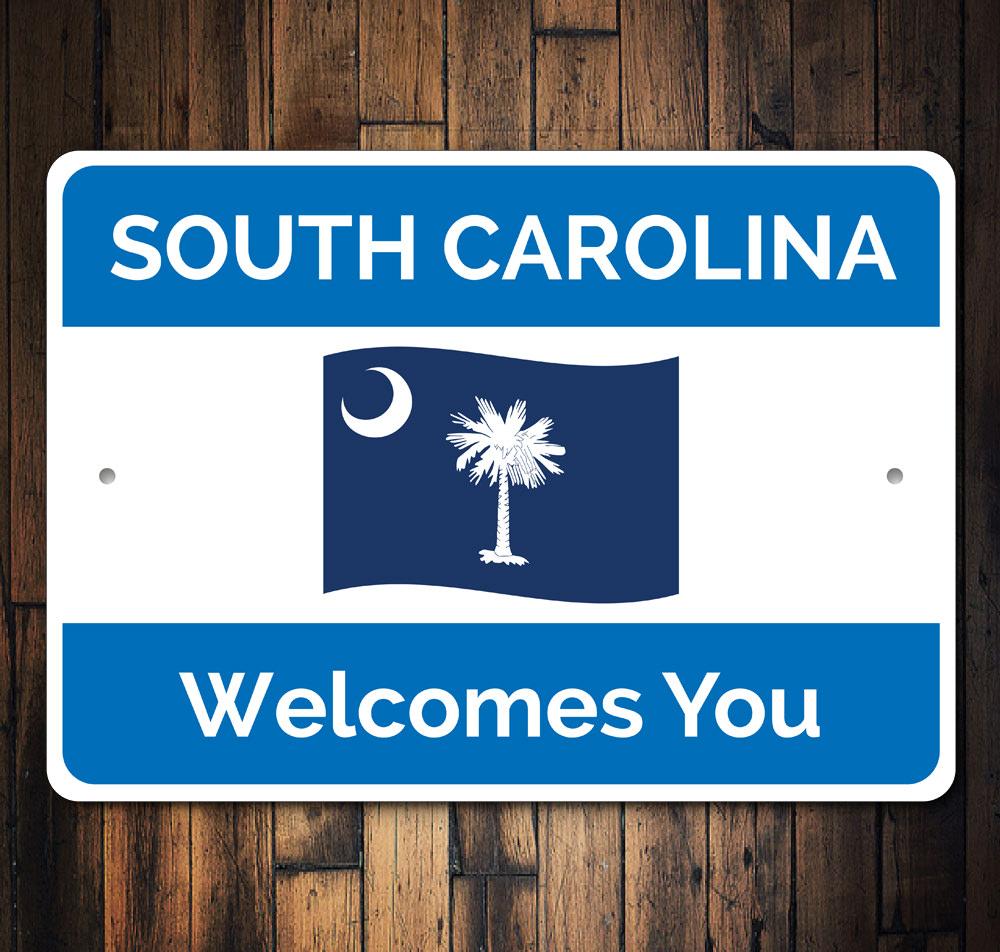 State Flag Welcome Sign made of high-quality aluminum, featuring vibrant colors and customizable text, perfect for home decor.