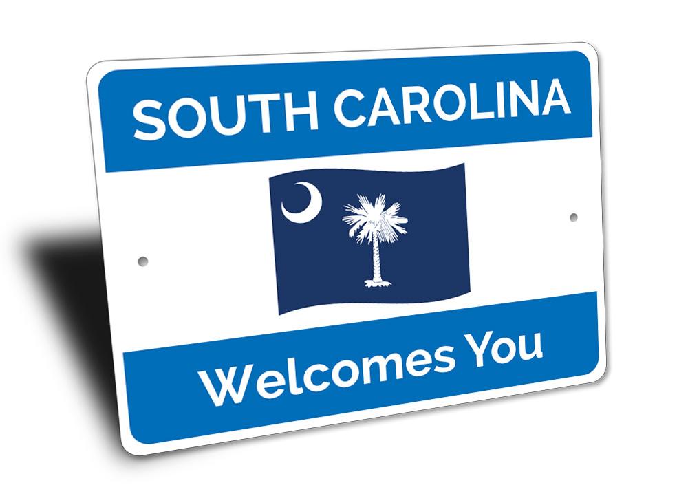 State Flag Welcome Sign made of high-quality aluminum, featuring vibrant colors and customizable text, perfect for home decor.