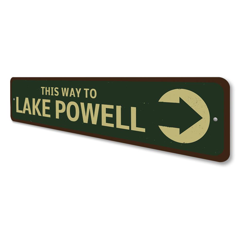 A decorative This Way To Lake Sign made of high-quality aluminum, featuring customizable text, ideal for lakehouse decor.