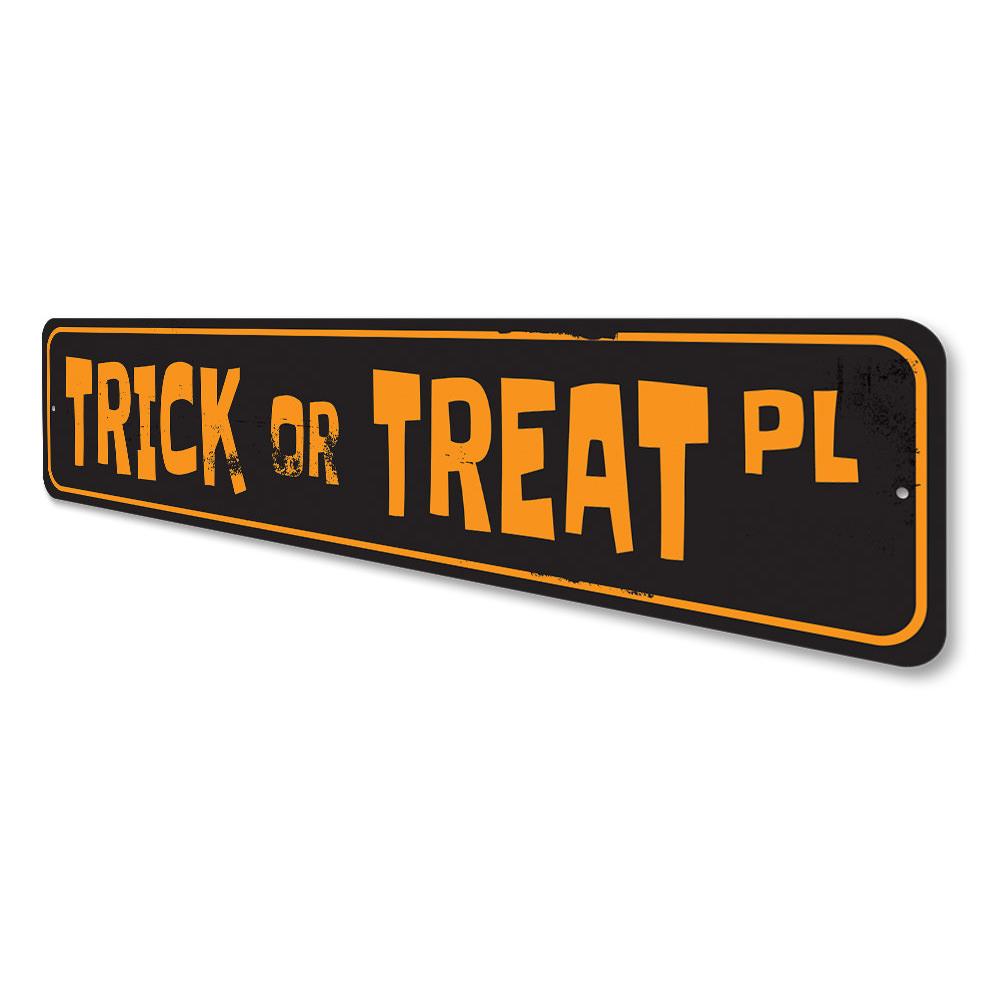 Trick or Treat Street Sign made of aluminum, featuring spooky Halloween-themed design, perfect for home decoration.