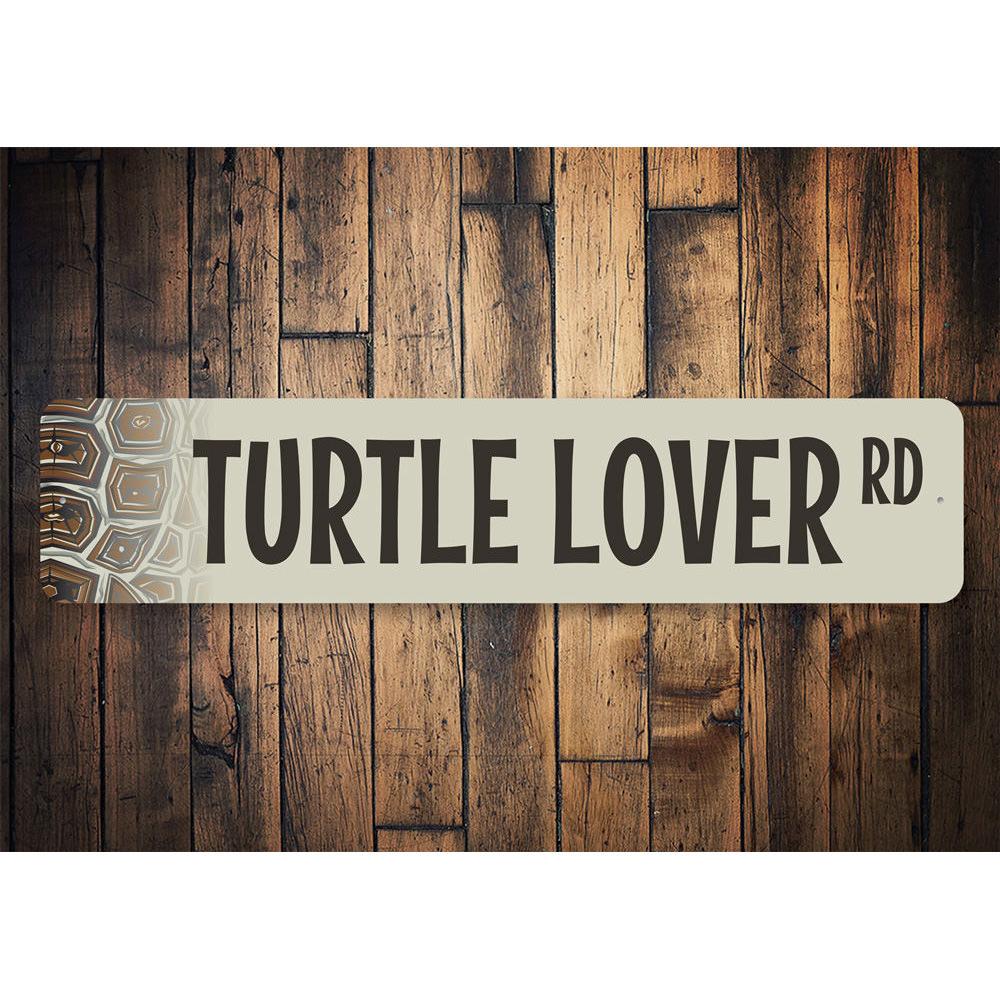 Turtle Lover Street Sign made of high-quality aluminum, featuring a charming turtle design, perfect for beach-themed decor.