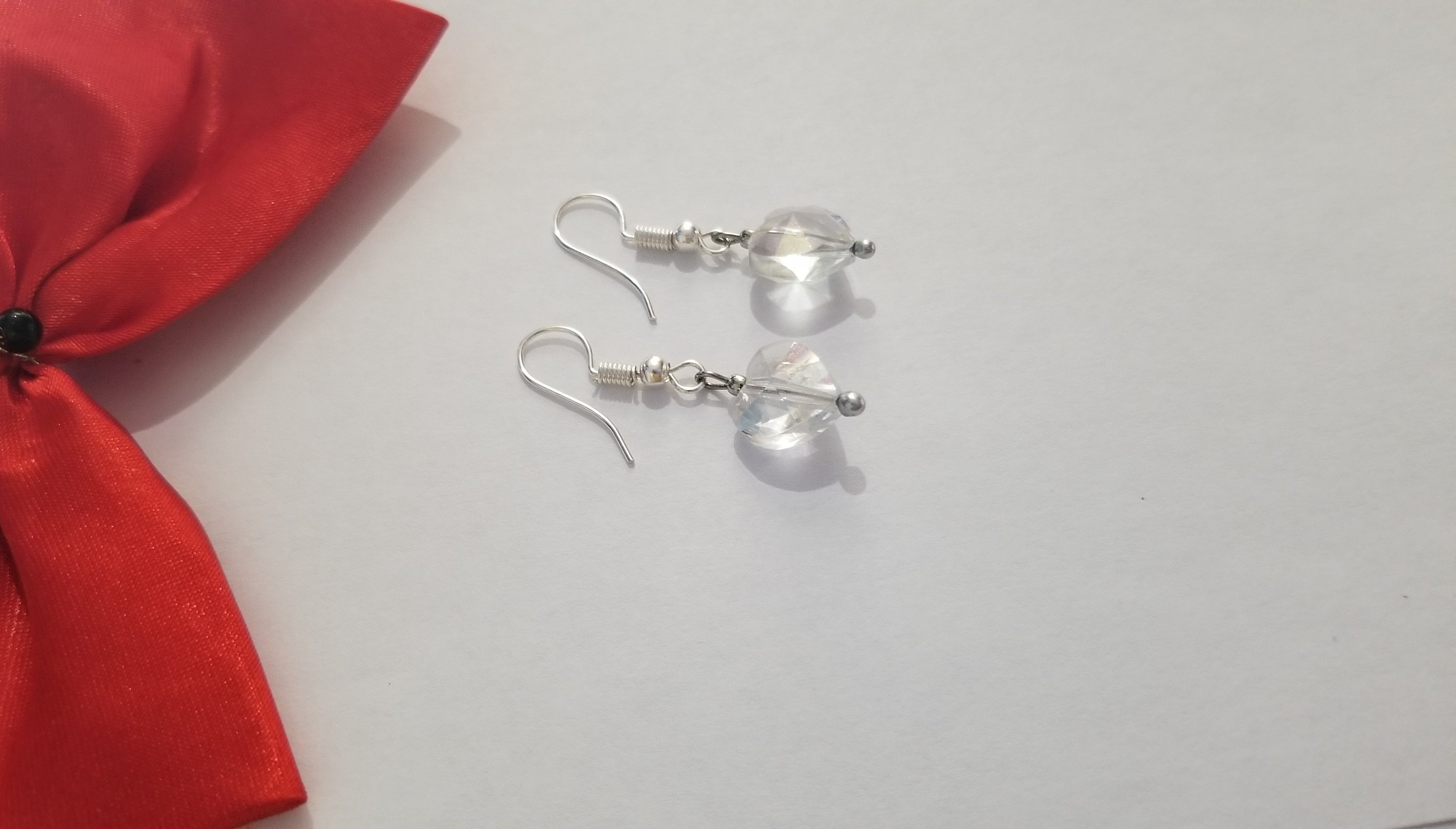 Elegant Valentine earrings with a translucent design, perfect for romantic occasions.