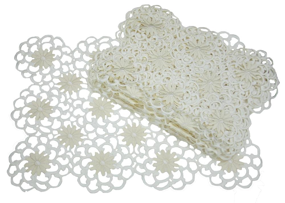 Set of 4 XD10183 Daisy Splendor Placemats featuring intricate daisy embroidery on a polyviscose fabric, perfect for elegant dining.