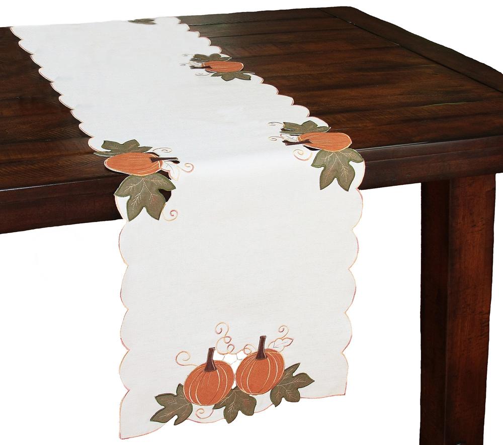 XD14983 Pumpkin Patch Table Runner featuring intricate pumpkin embroidery and warm autumn colors, perfect for Thanksgiving decor.