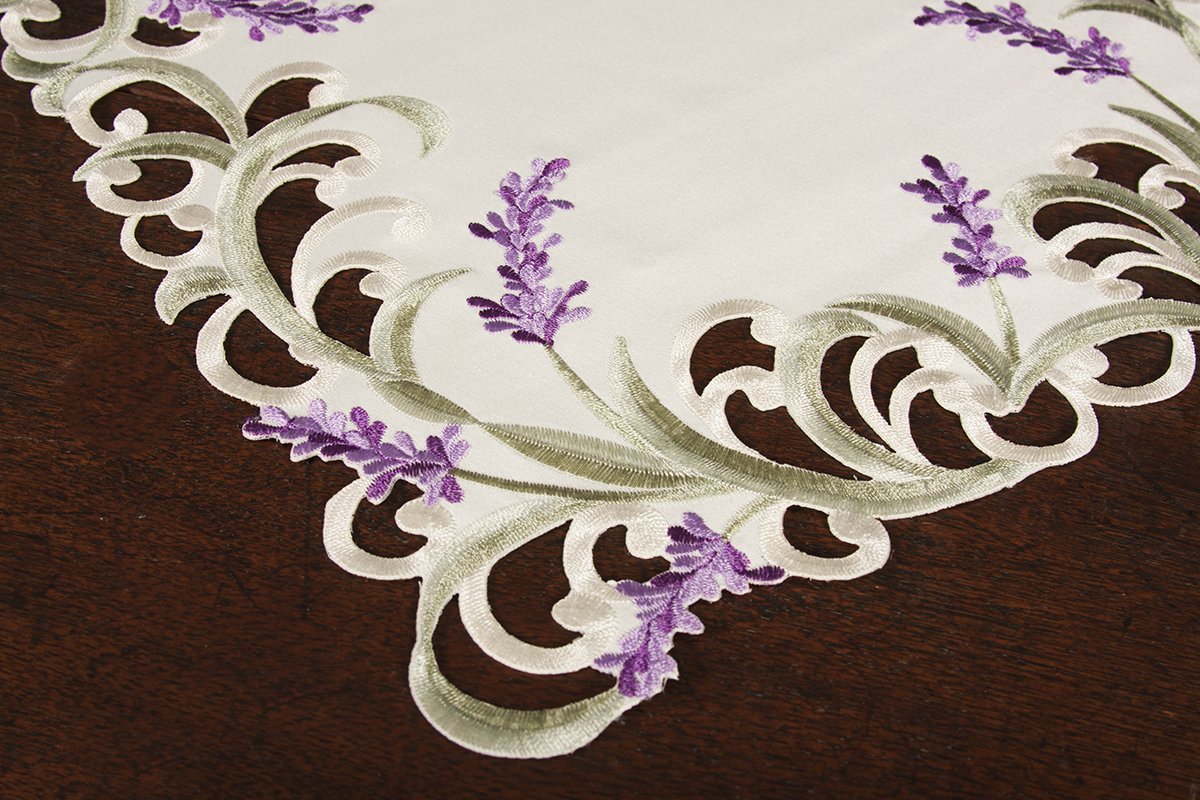 Set of 4 lavender lace placemats with scalloped edges and embroidered design, perfect for elegant dining settings.