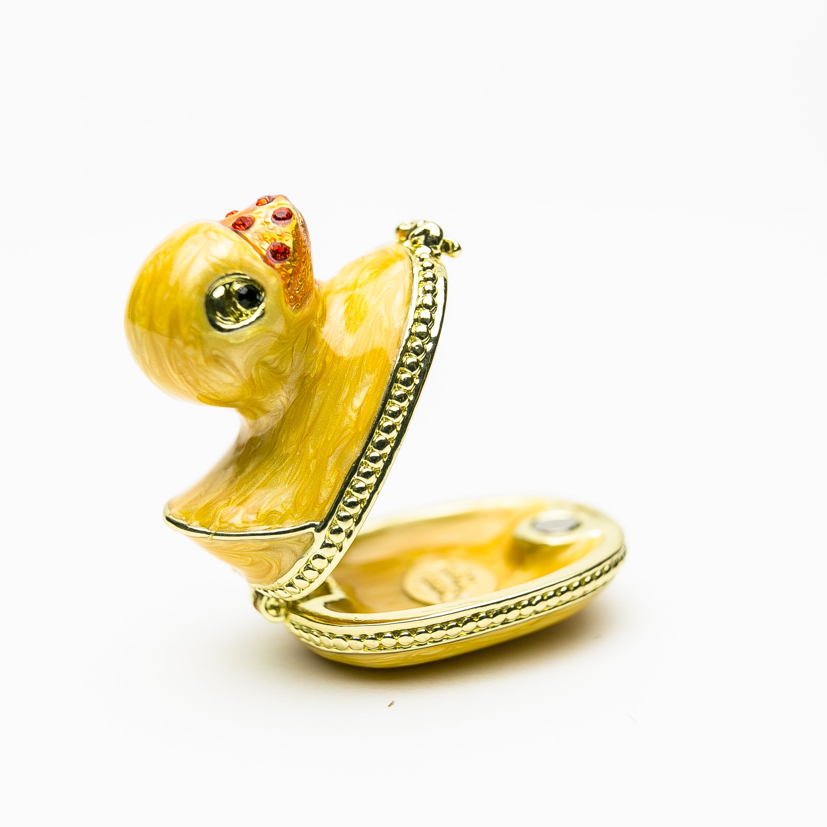 A charming yellow bath duck trinket box, handmade with 24K gold plating and adorned with sparkling Austrian crystals.