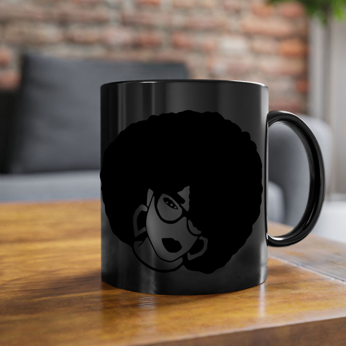 Black Women - Queen 48# Mug with glossy finish and colored handle, available in multiple colors and sizes.