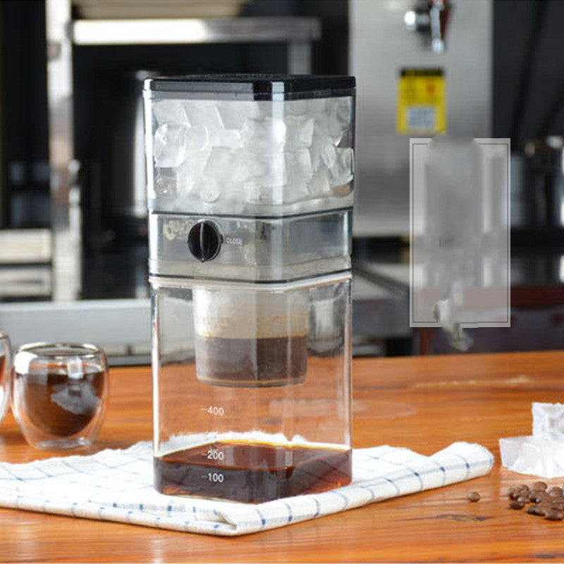 Household Iced Coffee Pot in Korean style, made of premium glass, showcasing its elegant design and functionality for brewing iced coffee.