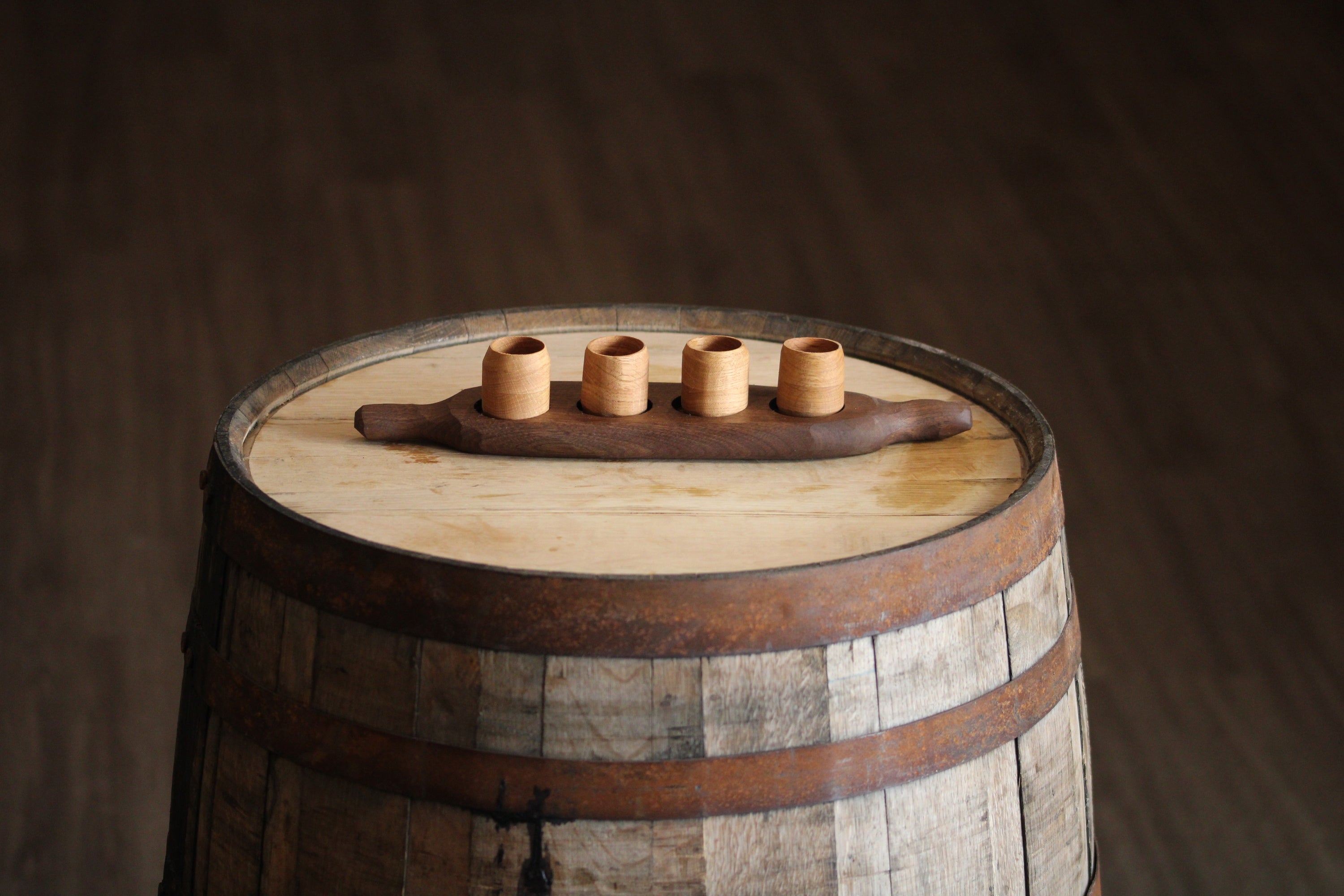 Shot Flight Four Glass Set Shot Ski, handcarved from white oak and walnut, showcasing elegant design and natural wood finish.