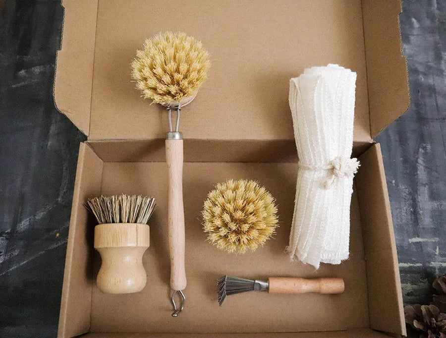 Sisal Dish Brush Refill showcasing natural sisal fibers and ergonomic design for effective cleaning.