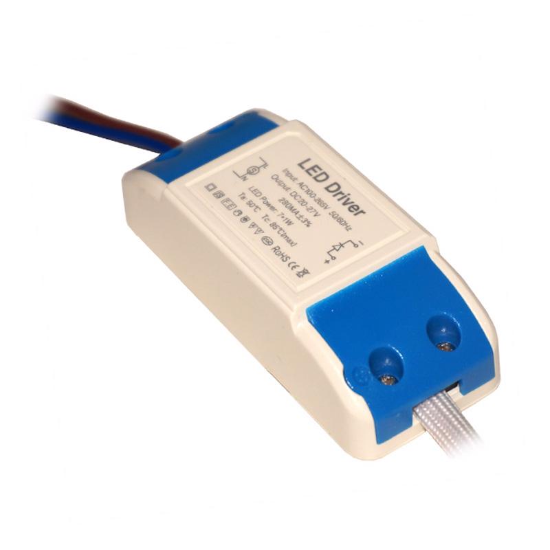 Compact LED Driver 7W DC 20-27V with constant current output, designed for efficient LED lighting solutions.