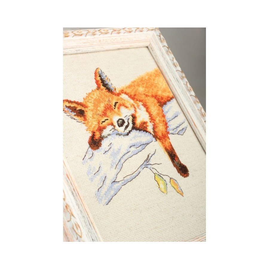 Autumn Dream M631 Counted Cross Stitch Kit featuring beige Aida canvas, colorful threads, and included tools.