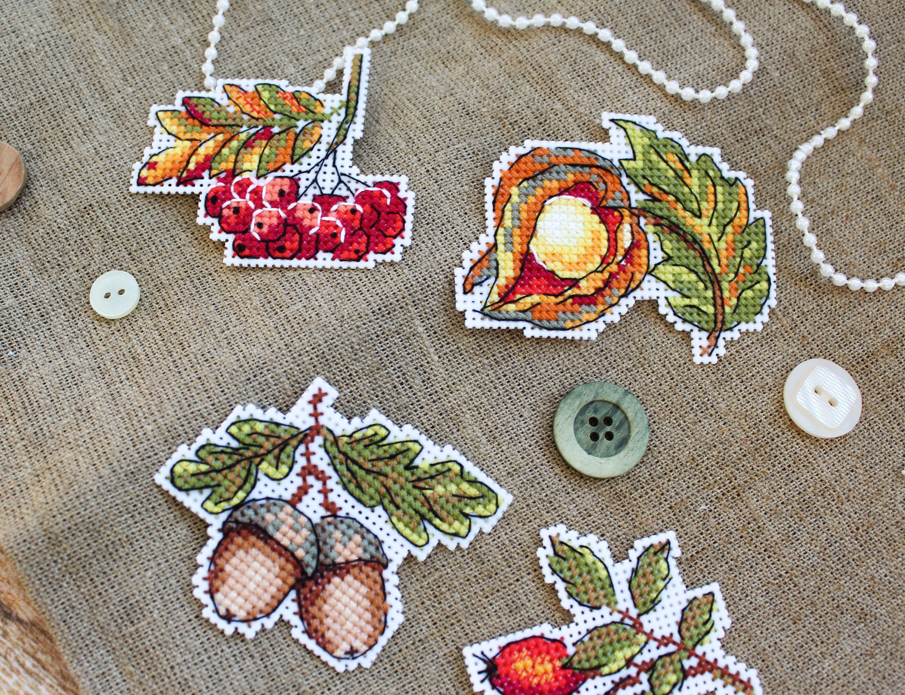 Autumn Gifts Magnets SR-720 Counted Cross Stitch Kit featuring vibrant threads and plastic canvas for DIY projects.