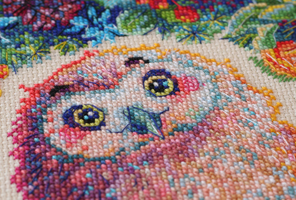 Berry Sweet Cross-stitch Kit AH-076 featuring 100% cotton canvas, 49 vibrant floss colors, and multilingual instructions.