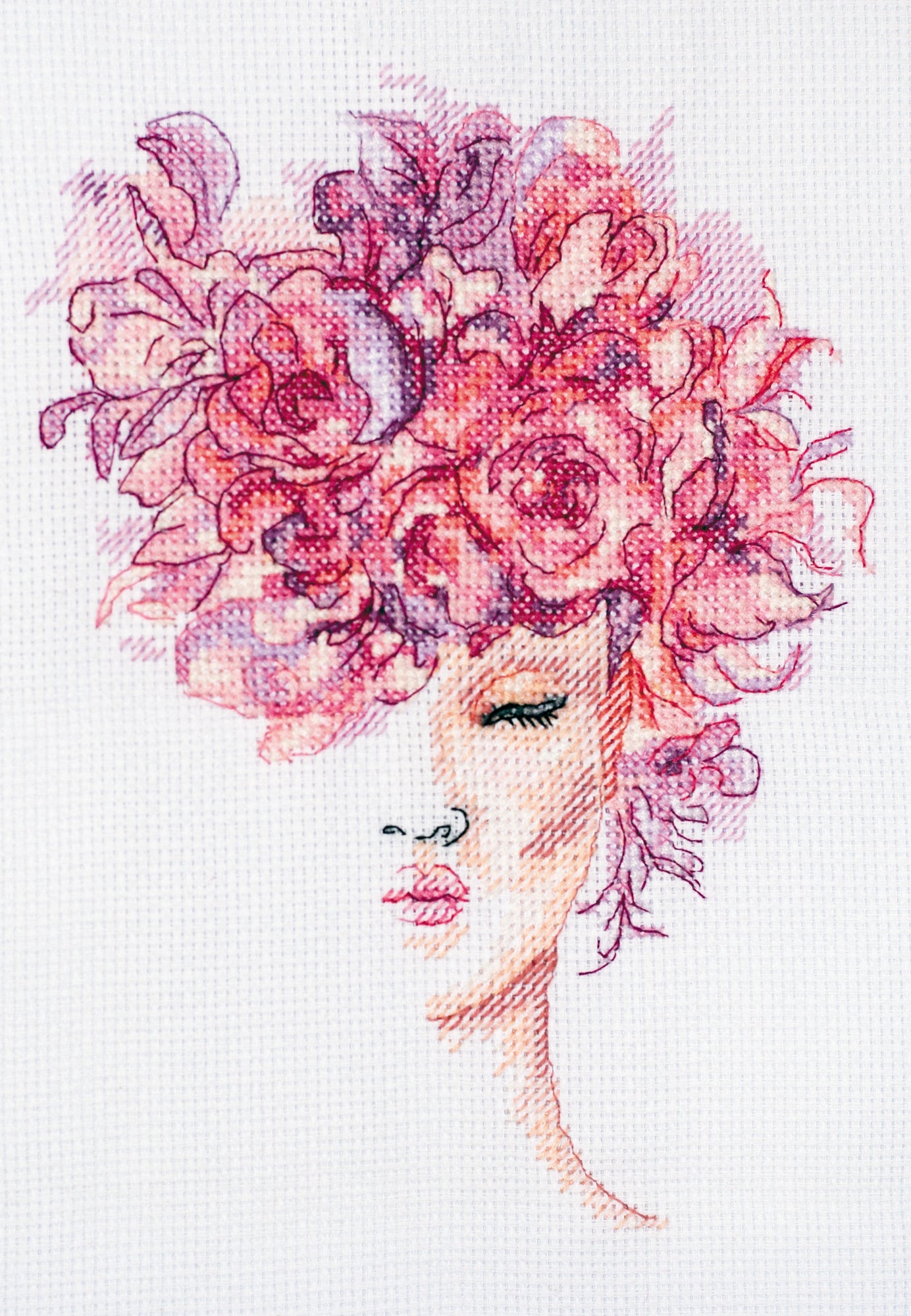 Cross-stitch kit Flower grace AH-172 featuring cotton canvas, colorful floss, and symbol scheme for easy stitching.