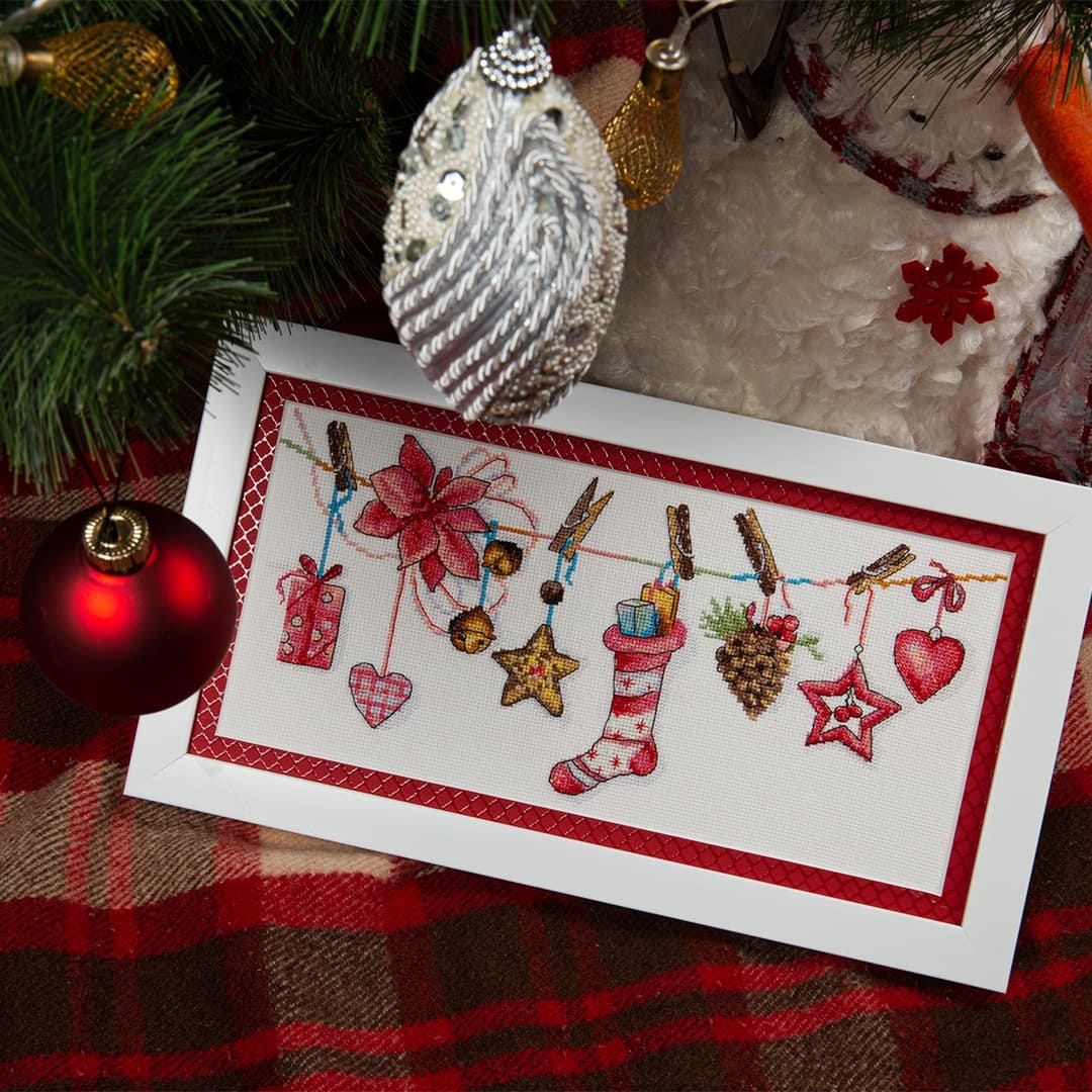 Cross-stitch kit M-446C featuring festive design, includes fabric, floss, beads, and needle.