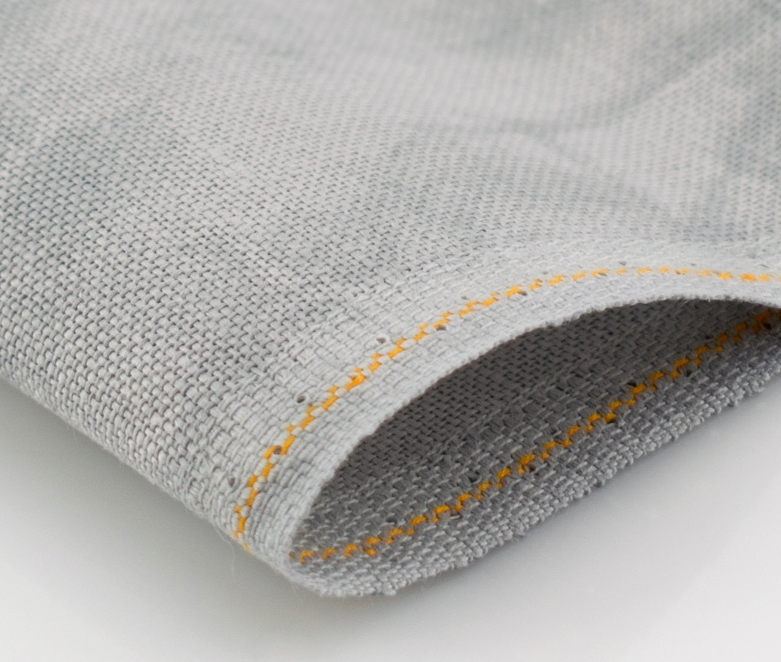 Precut Zweigart Belfast Vintage Gray linen canvas, 32 count, measuring 48x68 cm, ideal for embroidery projects.