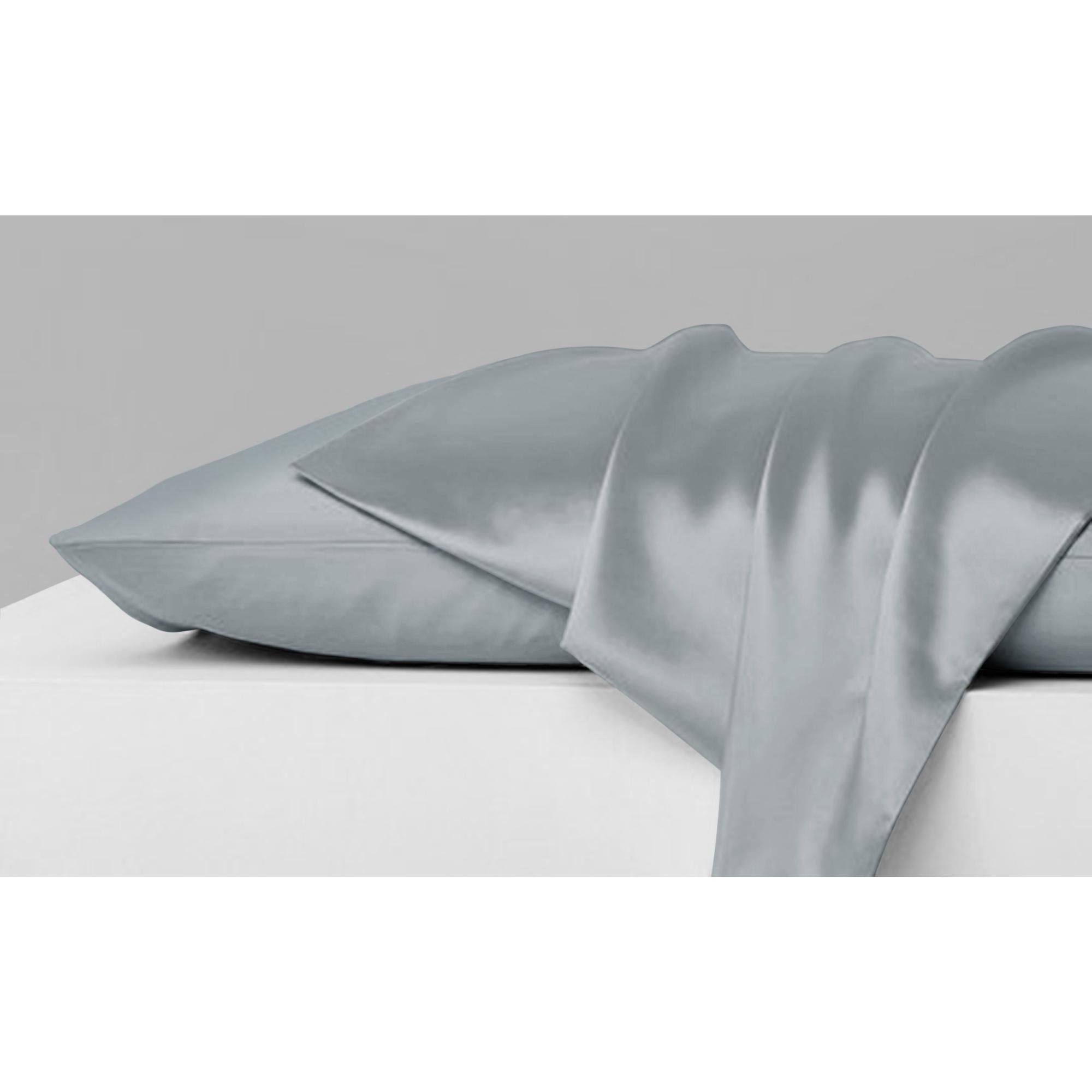 Luxurious satin anti-acne pillowcase in queen size, showcasing its smooth texture and elegant design.