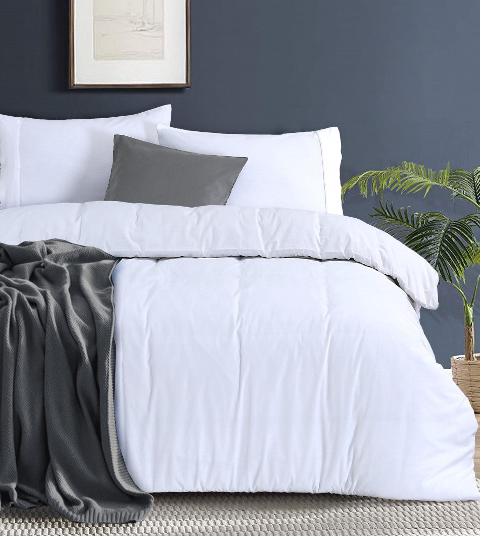 100% Egyptian Cotton Vintage Washed 500TC White Queen Quilt Cover Set featuring a soft, luxurious texture and elegant piped hem detailing on pillowcases.