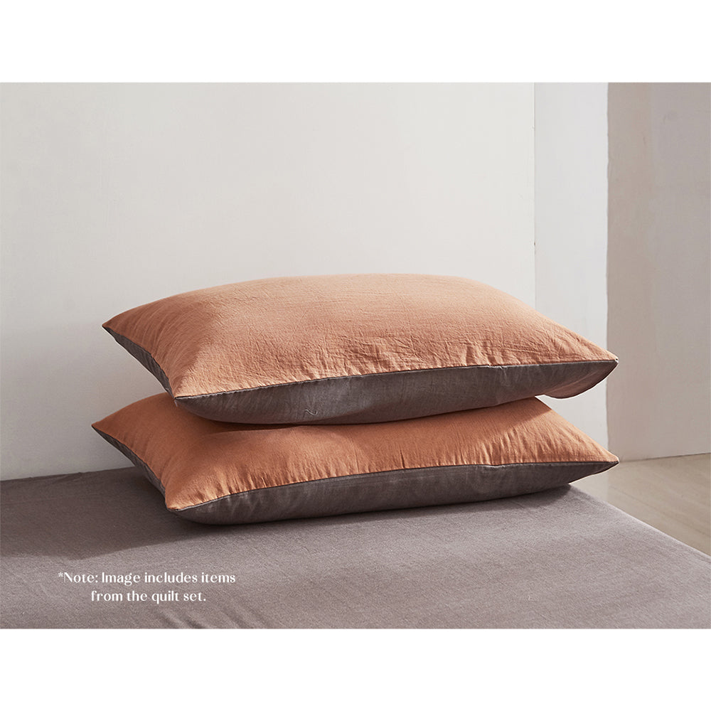 Cosy Club 100% Washed Cotton Sheet Set in Orange Brown, featuring a soft texture and stylish two-tone design, perfect for king-sized beds.