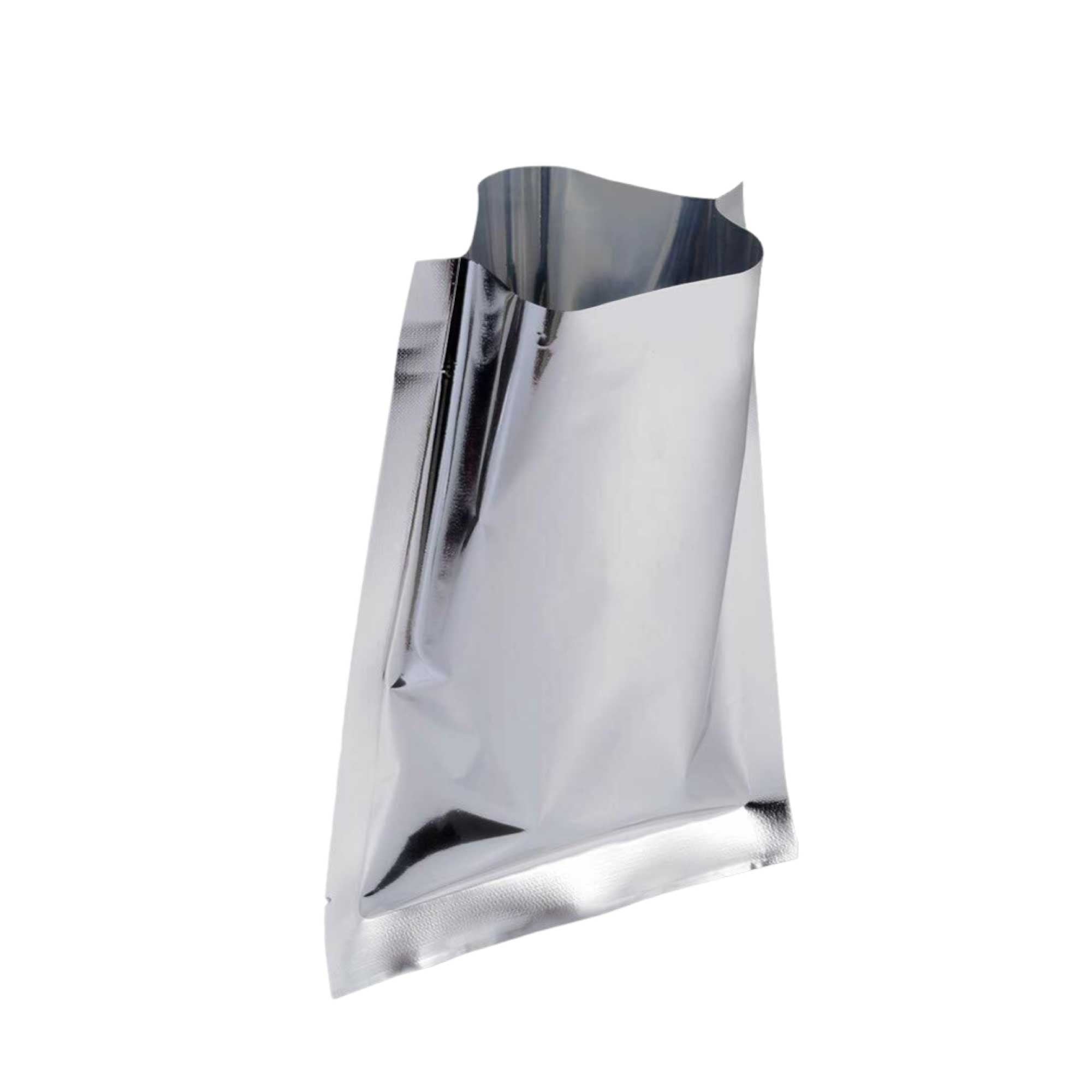 100 Mylar vacuum food pouches, 13x18cm, silver color, standing base design for easy storage.