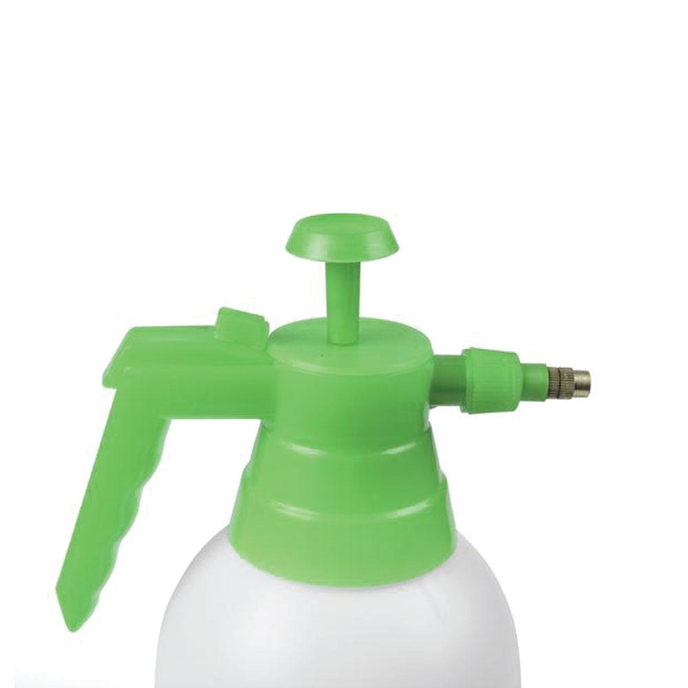 2L Hand Held Pressure Sprayer with adjustable brass nozzle, designed for gardening and cleaning tasks.