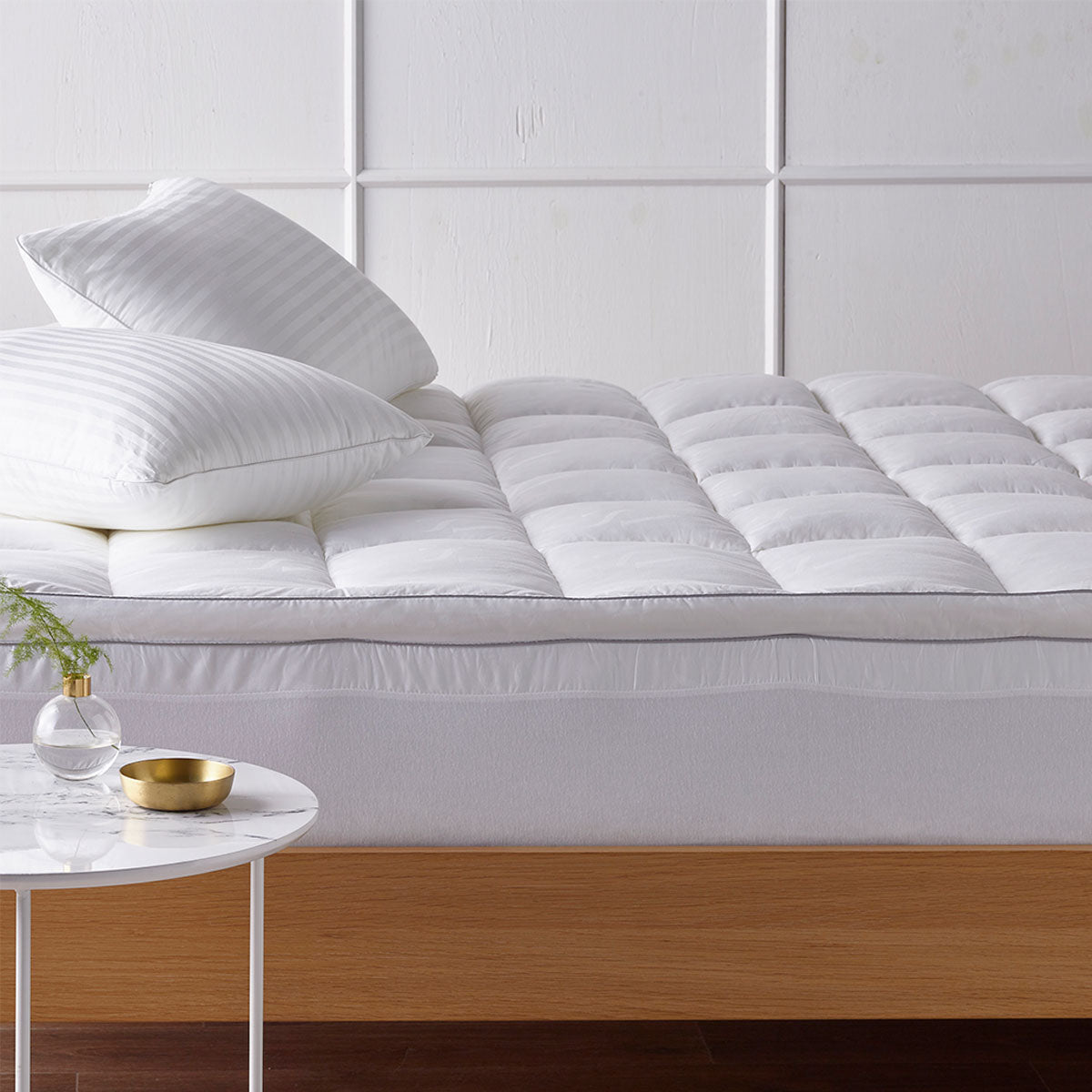 Accessorize 800GSM Cluster Fibre Mattress Topper Queen with quilted pattern in white and silver, showcasing its luxurious cotton sateen cover.