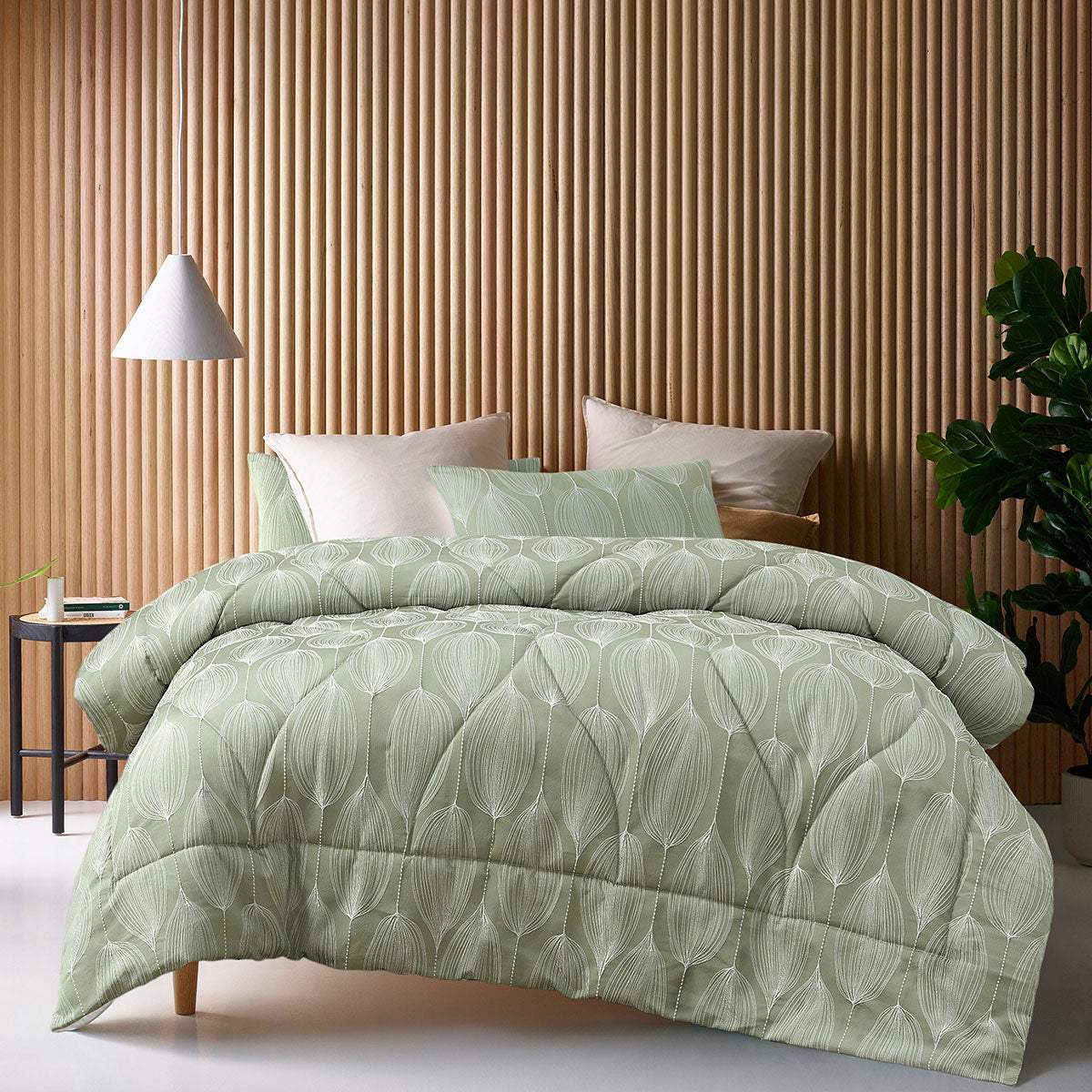 Accessorize Leaf 3 Piece Jacquard Comforter Set in soft green and white hues, featuring a leaf design, perfect for queen-sized beds.