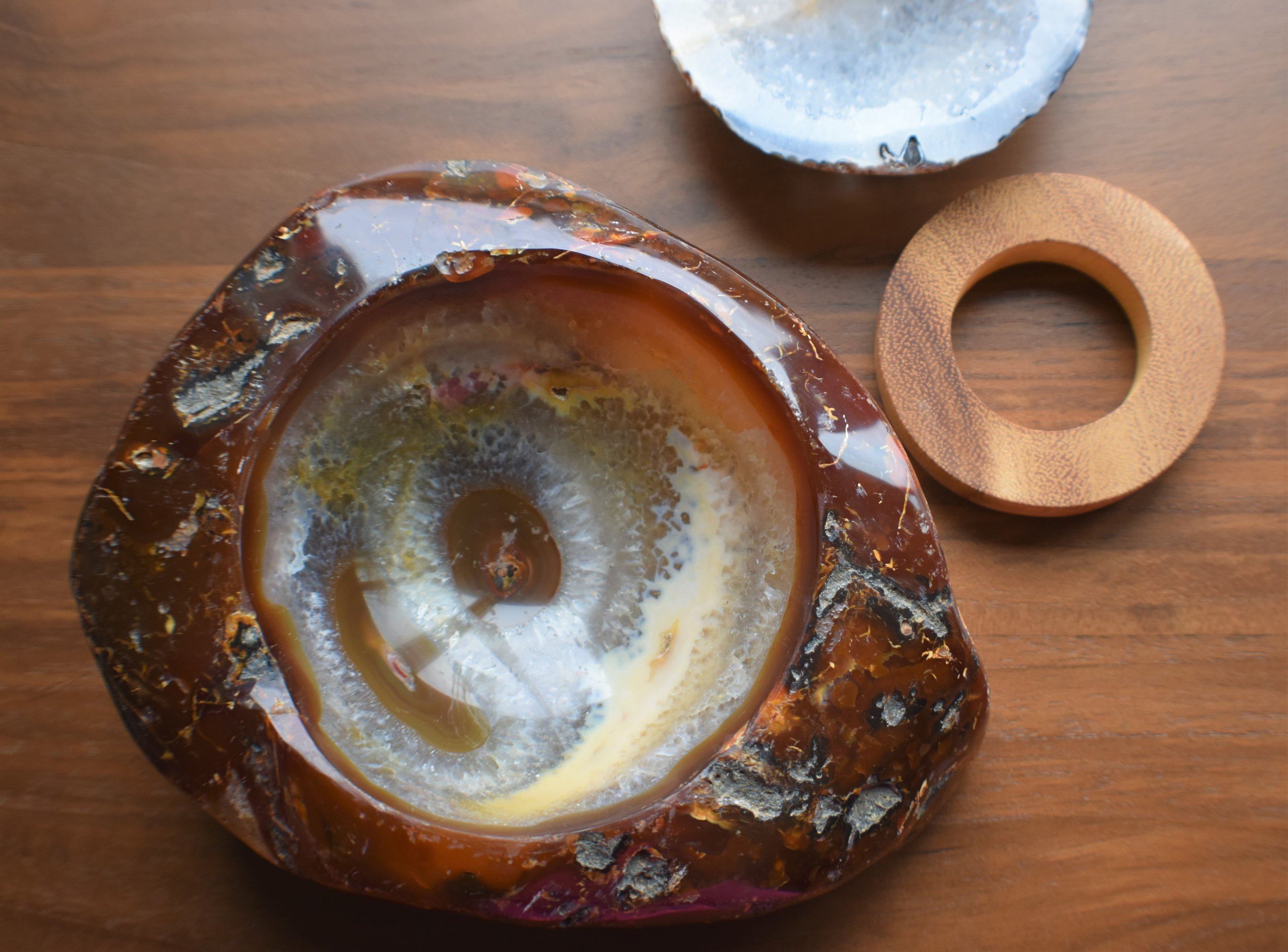 A beautifully crafted agate bowl showcasing unique natural patterns and colors, perfect for home decor.