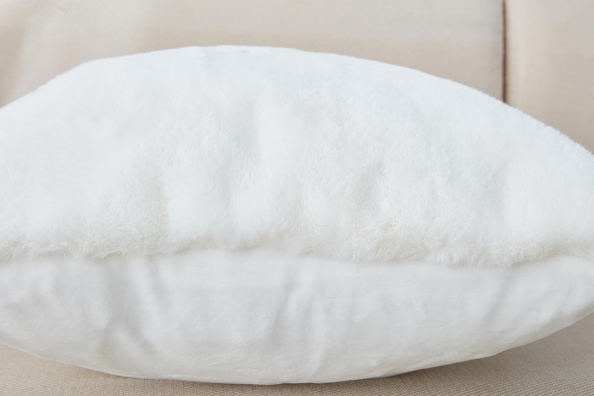 Agnes Luxury White Chinchilla Faux Fur Pillow featuring a plush chinchilla-like front and soft velvet backing, perfect for stylish home decor.