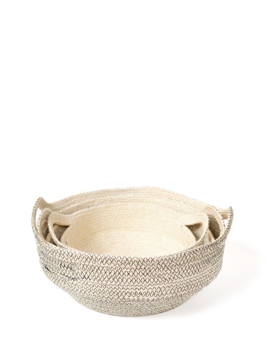 Amari Fruit Bowl in black with off-white jute, handwoven and featuring elegant stitching, perfect for fruit or decorative use.