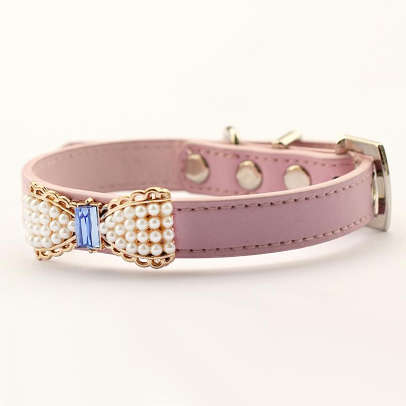 A stylish armipet Pearl Bow Dog Collar in purple and pink, featuring a rhinestone pearl chain, perfect for princess dogs.