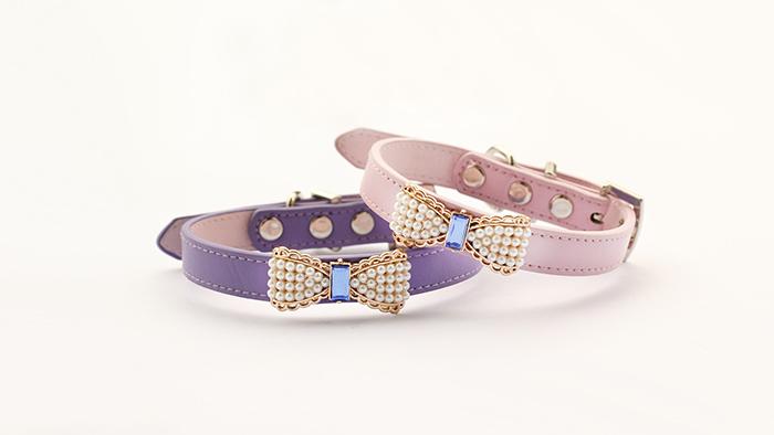 A stylish armipet Pearl Bow Dog Collar in purple and pink, featuring a rhinestone pearl chain, perfect for princess dogs.