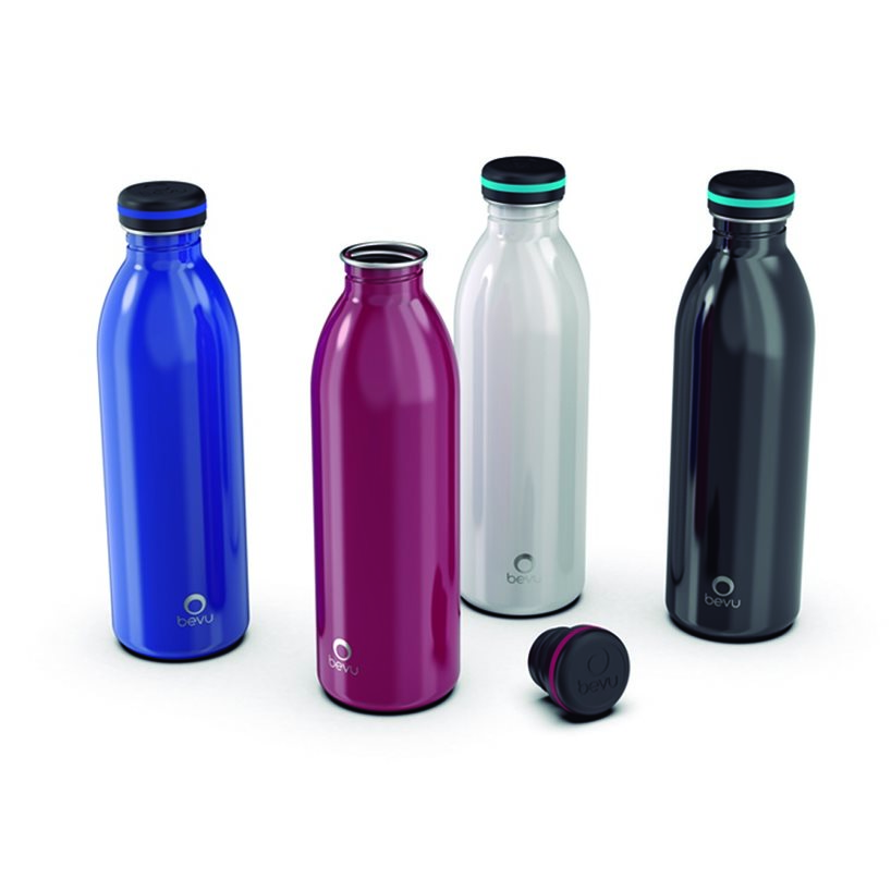 Bevu® ONE Single Wall Black 750ml stainless steel bottle with a sleek design, perfect for hydration on the go.