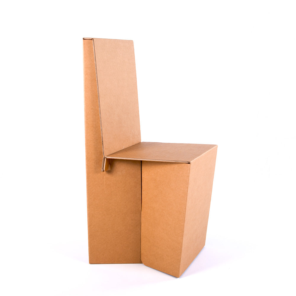 GARFIELD Cardboard Chair in natural beige color, showcasing its lightweight and modern design, perfect for sustainable living.