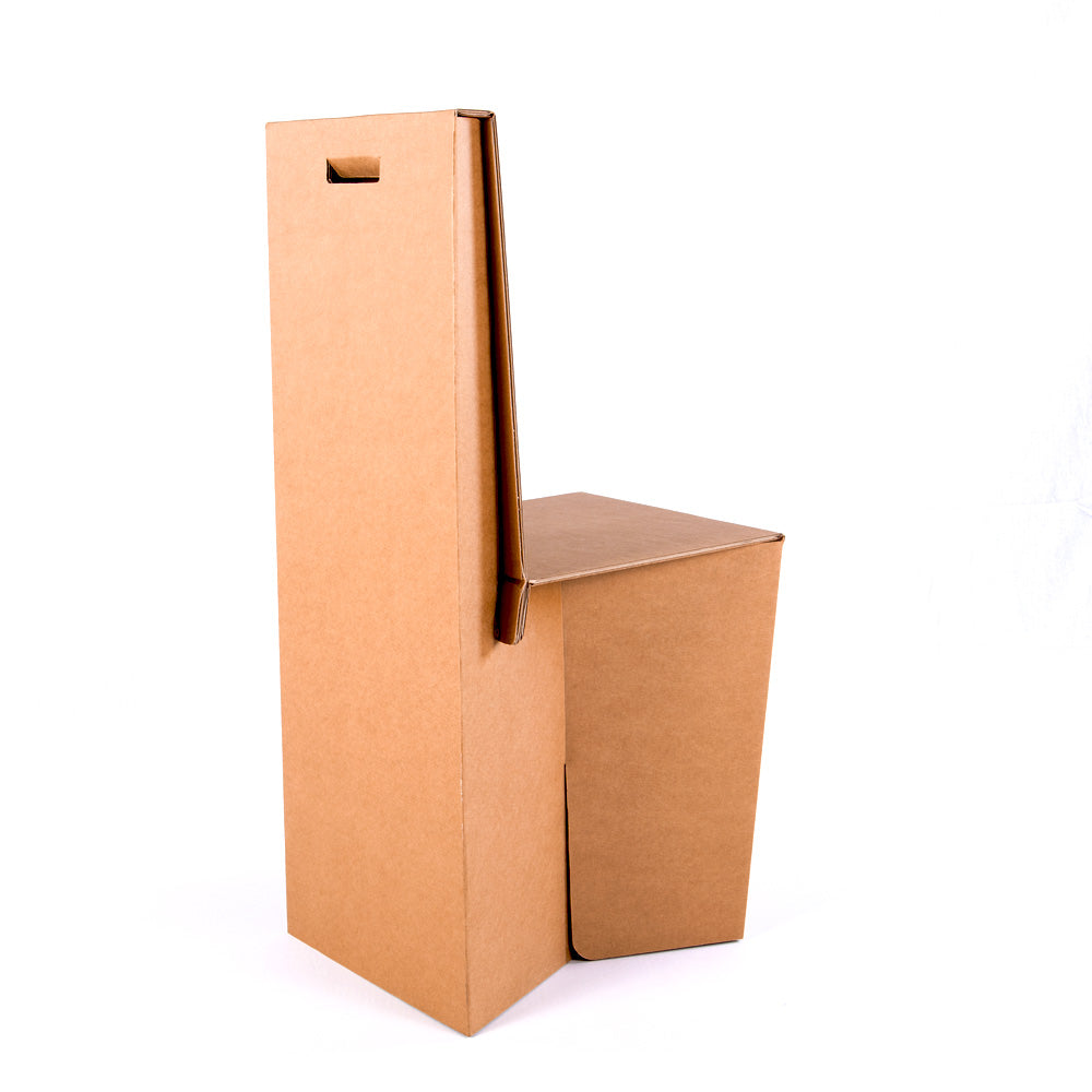 GARFIELD Cardboard Chair in natural beige color, showcasing its lightweight and modern design, perfect for sustainable living.