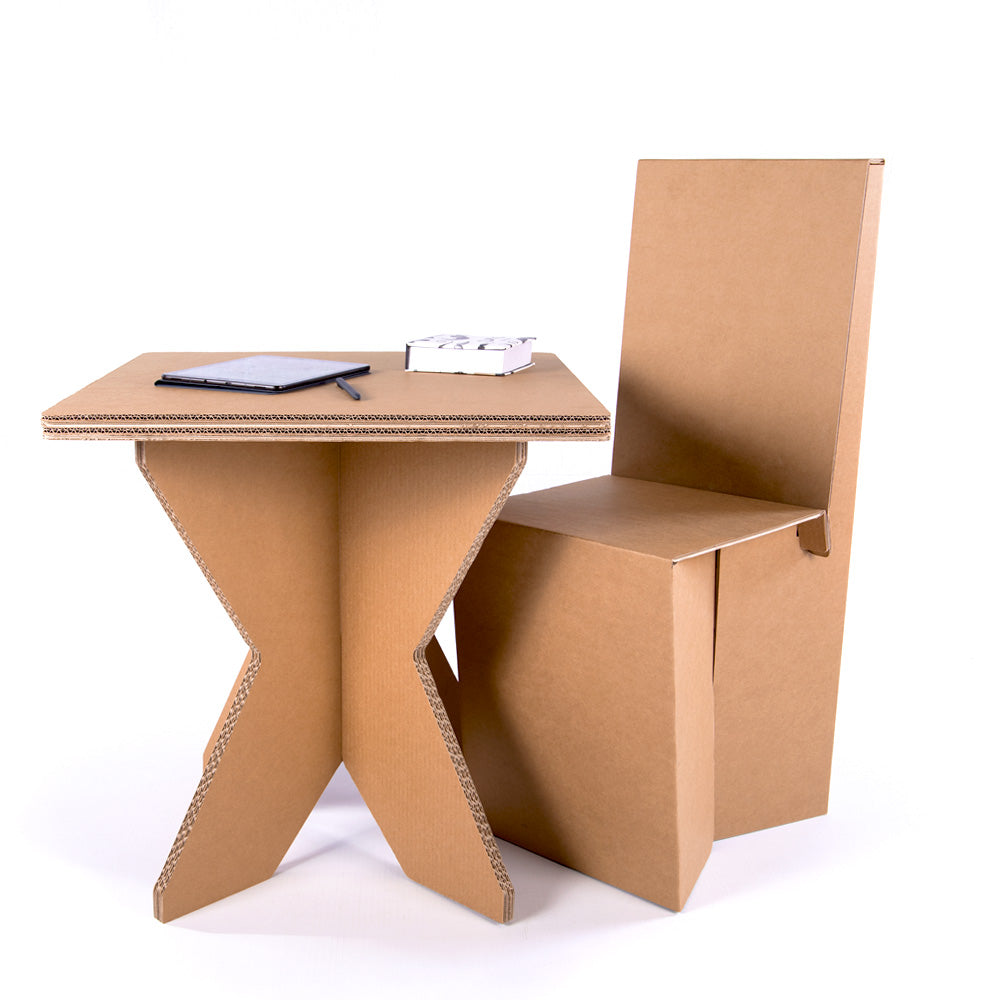 GARFIELD Cardboard Chair in natural beige color, showcasing its lightweight and modern design, perfect for sustainable living.