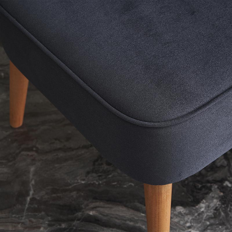 Chair RANDY in anthracite fabric with natural beech wood legs, dimensions 64x59x84 cm.